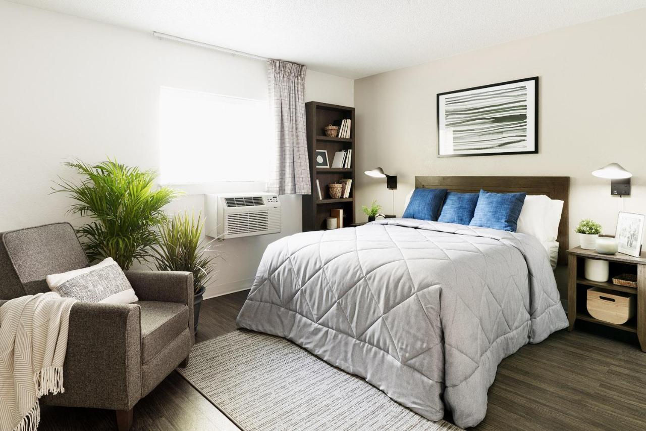 Intown Suites Extended Stay San Antonio Tx - Airport Esterno foto