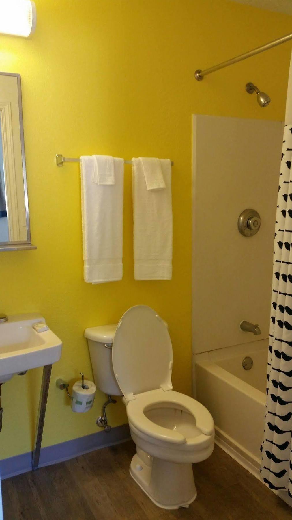 Intown Suites Extended Stay San Antonio Tx - Airport Esterno foto
